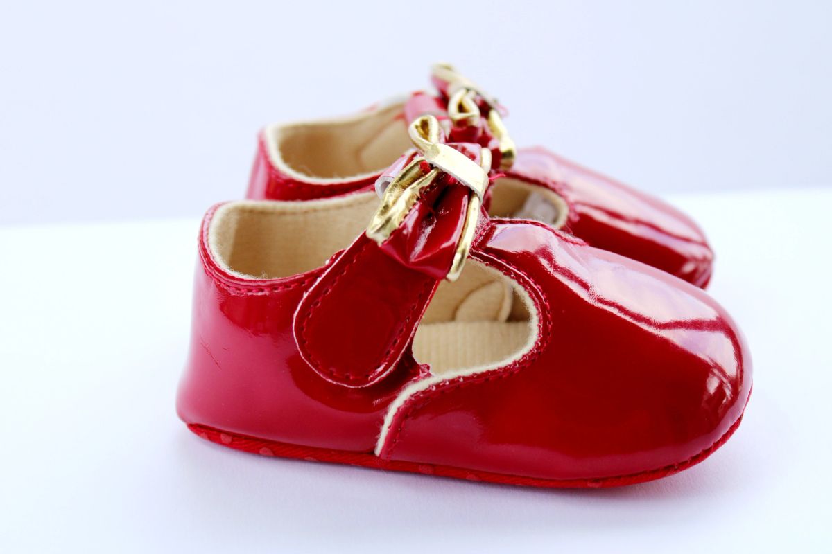 Patent Leather Bow Crib Shoes