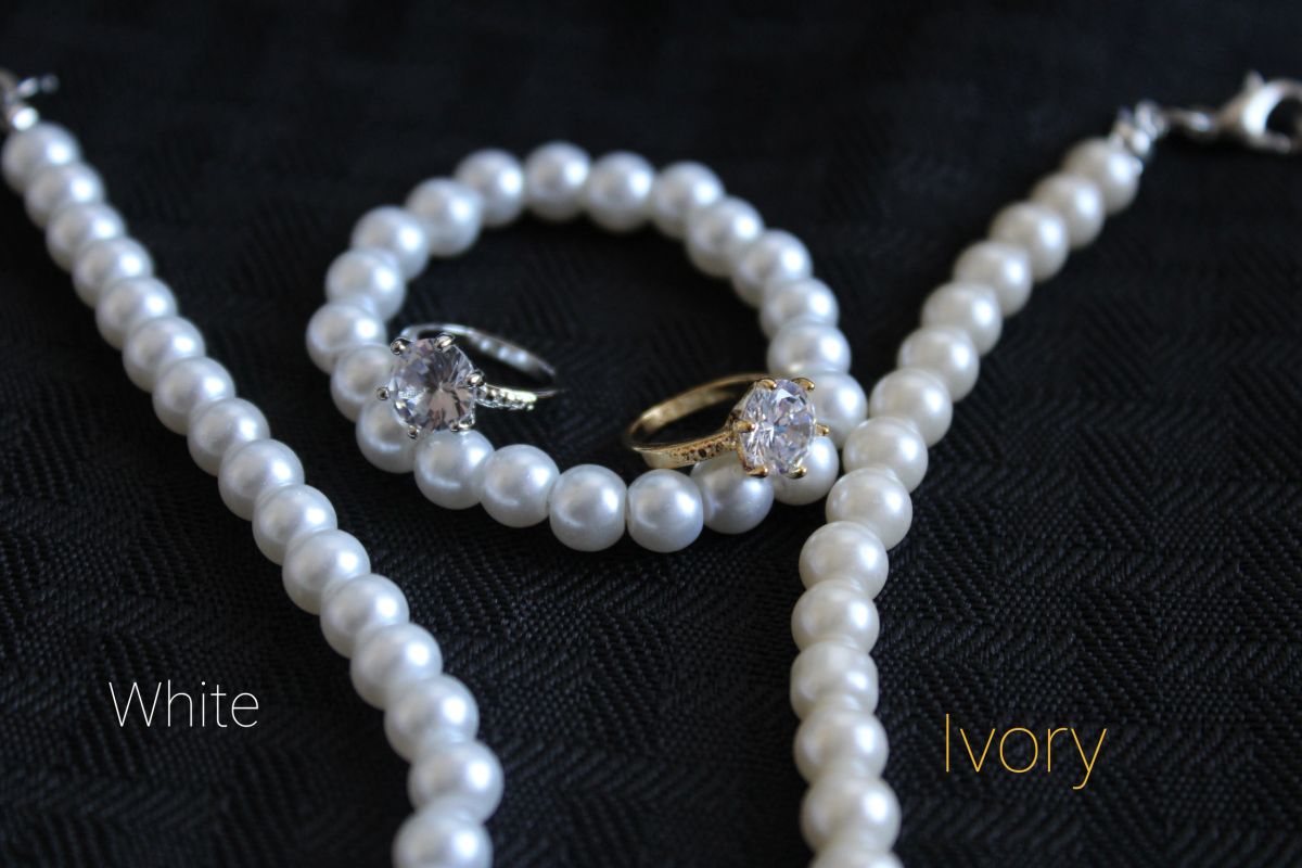 12" Photo Prop Pearl Necklace